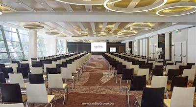 نووتل وارسزاوا سنتروم