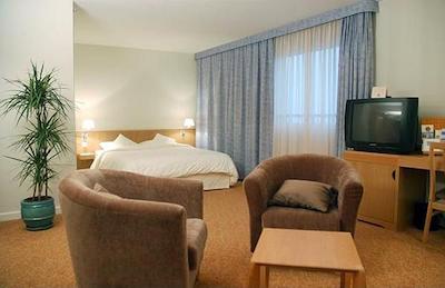 نووتل وارسزاوا سنتروم