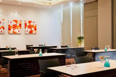 آیبیس ناوی مومبای