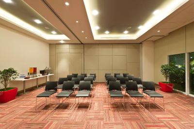 آیبیس ناوی مومبای