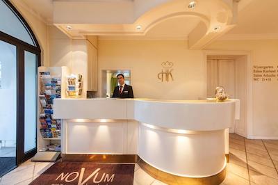 نووم هتل کرنپرینز برلین