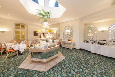 نووم هتل کرنپرینز برلین