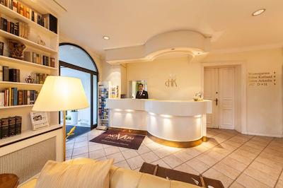 نووم هتل کرنپرینز برلین