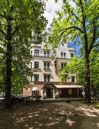 نووم هتل کرنپرینز برلین