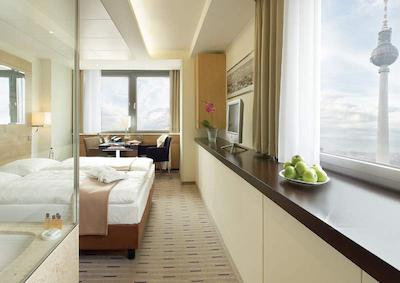 پارک این بای رادیسون برلین الکساندرپلاتز