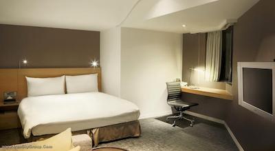 رویال این لینسن