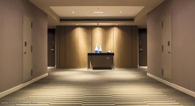 رویال این لینسن