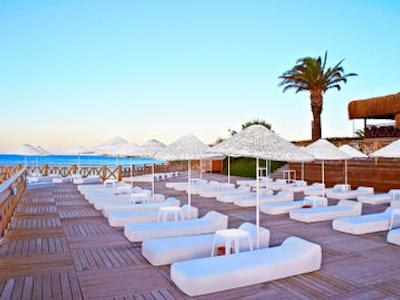 آلکوچلر اکسکلوسیو آلاچاتی هتل