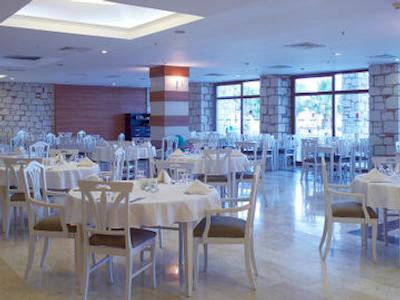 آلکوچلر اکسکلوسیو آلاچاتی هتل