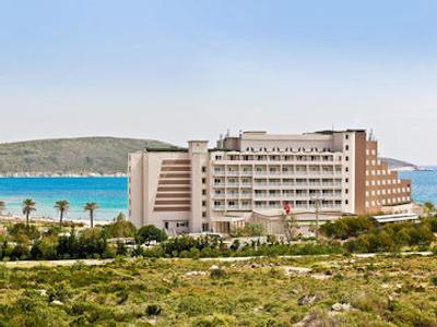 آلکوچلر اکسکلوسیو آلاچاتی هتل