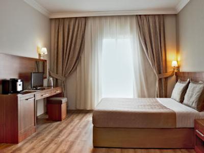 آلکوچلر اکسکلوسیو آلاچاتی هتل