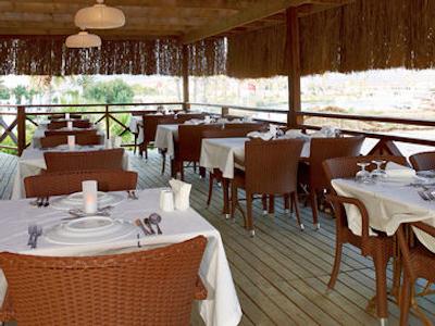 آلکوچلر اکسکلوسیو آلاچاتی هتل