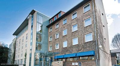 نووم هتل هاگمن هامبورگ هافن