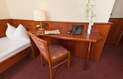 نووم هتل هاگمن هامبورگ هافن