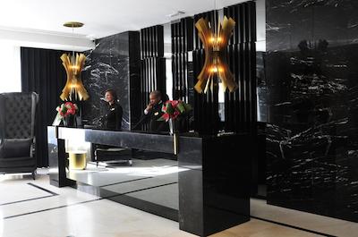 آلتیس اونیدا هتل