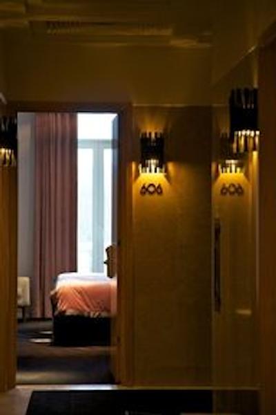 آلتیس اونیدا هتل