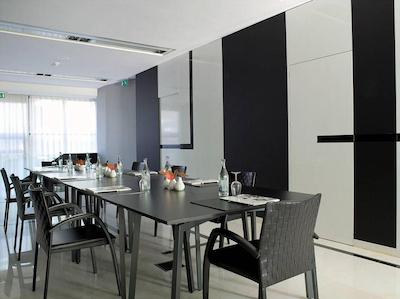 آلتیس اونیدا هتل