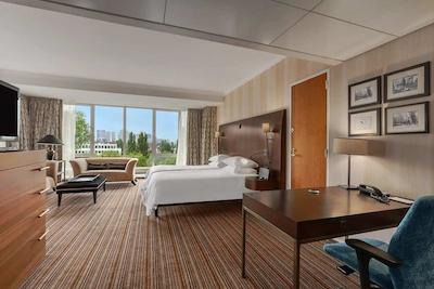 هیلتون آمستردام