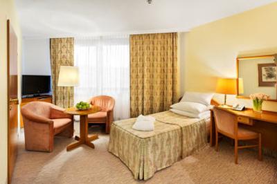 دیپلمات هتل پراگ