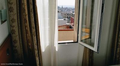 هوستال لویس XV