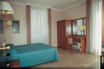 سنتر 1 اند سنتر 2