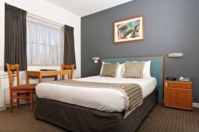 بریکفری دایرکترز استودیوز