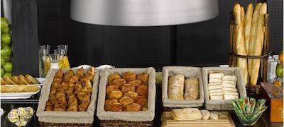 کمپنایل رویسی له مسنیل املوت