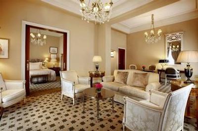 هتل گرند برتاین، ای لاکچری کالکشن هتل، آتن