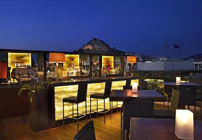 هتل گرند برتاین، ای لاکچری کالکشن هتل، آتن