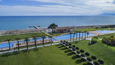 ریکسوس پرمیوم بلک