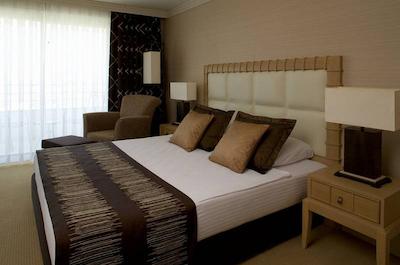 ریکسوس پرمیوم بلک