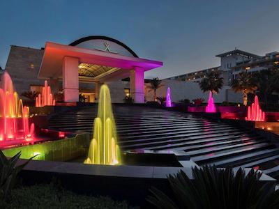 ریکسوس پرمیوم بلک