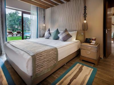 ریکسوس پرمیوم بلک