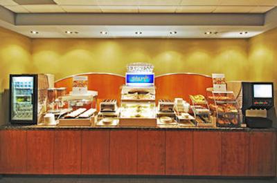 هالیدی این اکسپرس کبک سیتی سنت-فوی