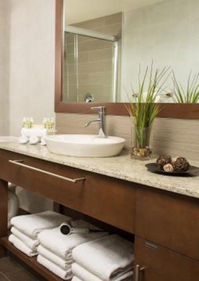 هالیدی این اکسپرس کبک سیتی سنت-فوی