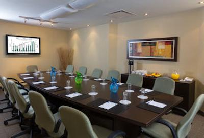 هالیدی این اکسپرس کبک سیتی سنت-فوی