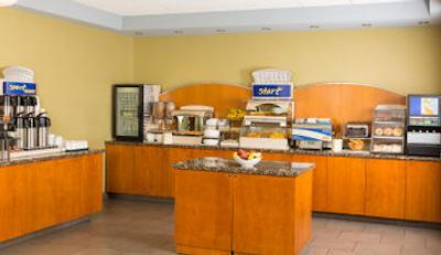 هالیدی این اکسپرس کبک سیتی سنت-فوی