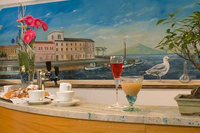 گلدن تولیپ رم ایرپورت