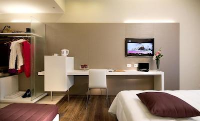 گلدن تولیپ رم ایرپورت