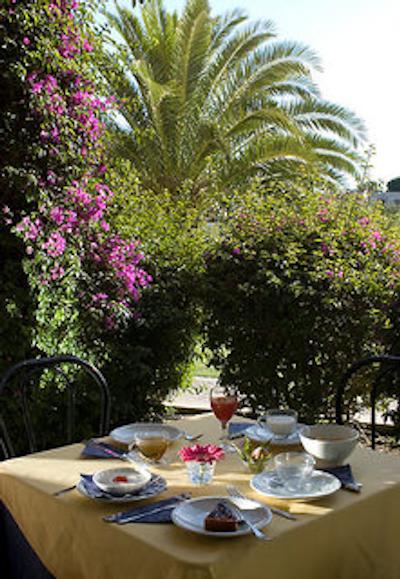 گلدن تولیپ رم ایرپورت