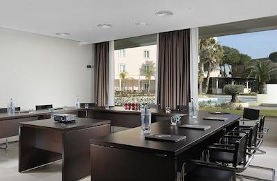 گلدن تولیپ رم ایرپورت