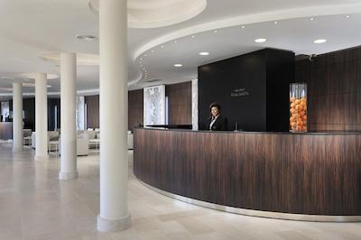 گلدن تولیپ رم ایرپورت