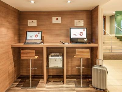 آیبیس وین ماریاهیلف