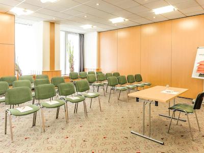 آیبیس وین ماریاهیلف