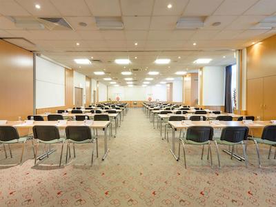 آیبیس وین ماریاهیلف