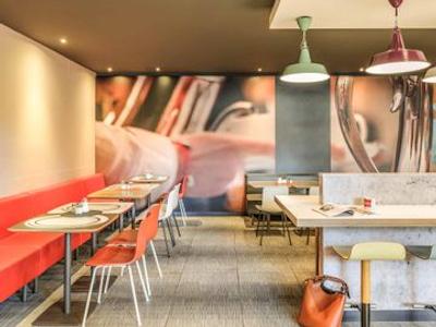 آیبیس وین ماریاهیلف