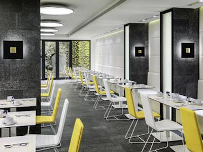 اج 10 اورکوینانا پلازا