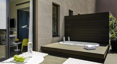 اج 10 اورکوینانا پلازا