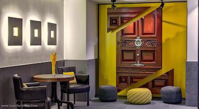 اج 10 اورکوینانا پلازا