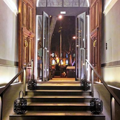 اج 10 اورکوینانا پلازا